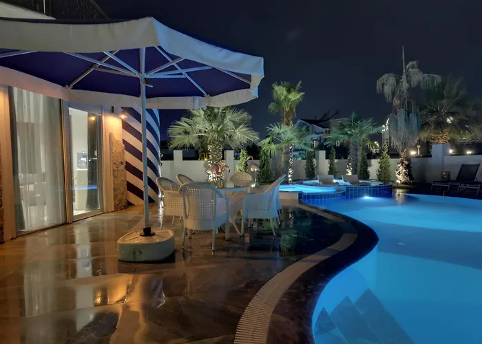 Red Premium Vip// Custom Design With Turkish Bbq+prvt Swmg Pool * Belek