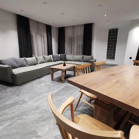 Red Premium Vip// Custom Design With Turkish Bbq+prvt Swmg Pool *