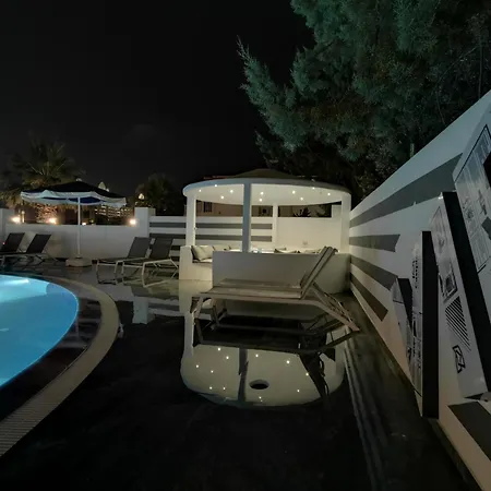 Red Premium Vip// Custom Design With Turkish Bbq+prvt Swmg Pool * Belek