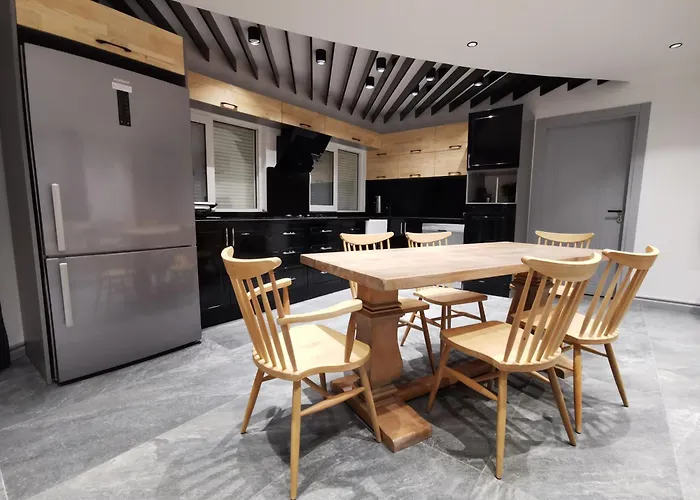 빌라 Red Premium Vip// Custom Design With Turkish Bbq+prvt Swmg Pool 베렉